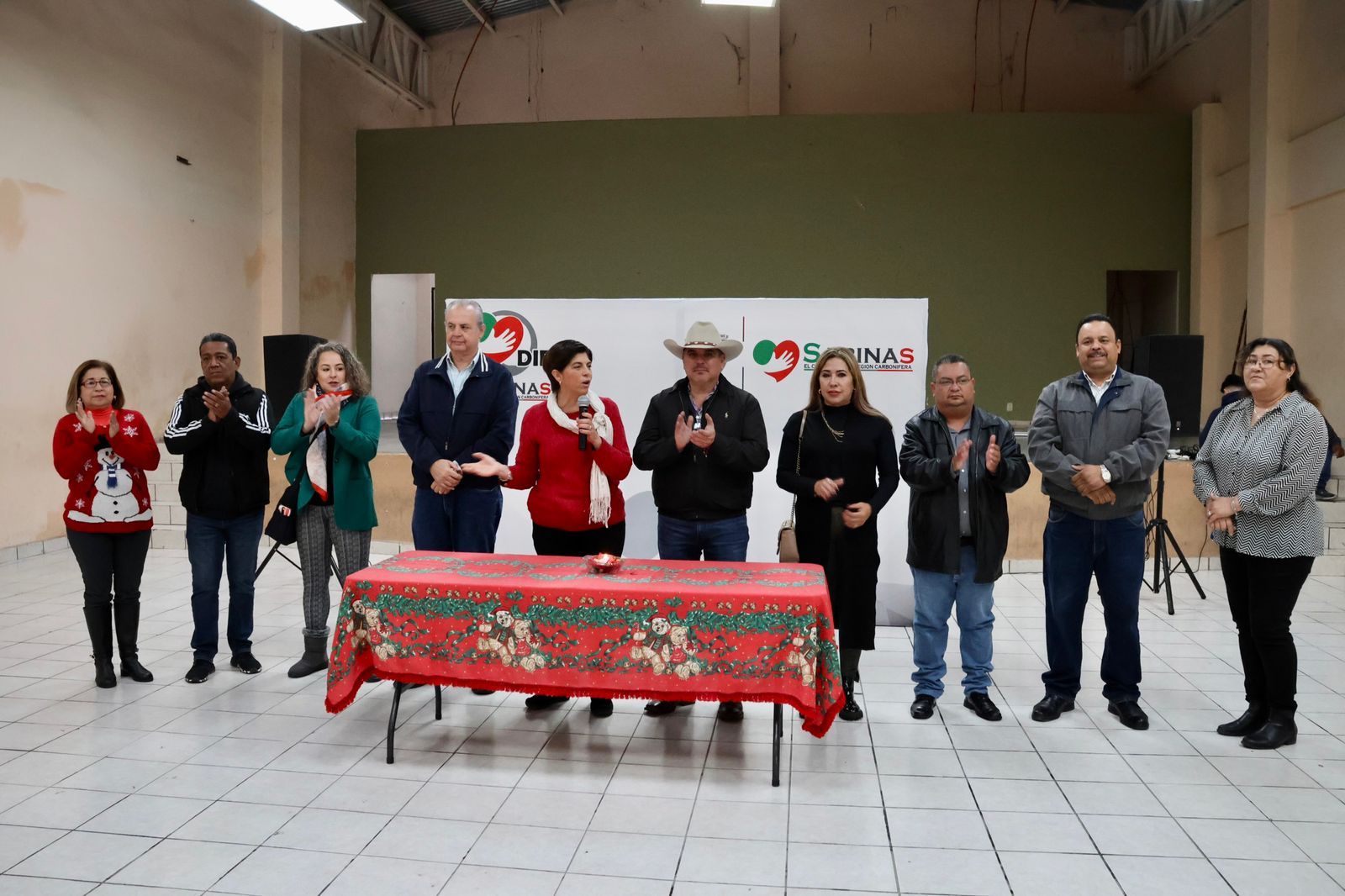 Festejan a empacadores de Sabinas con posada