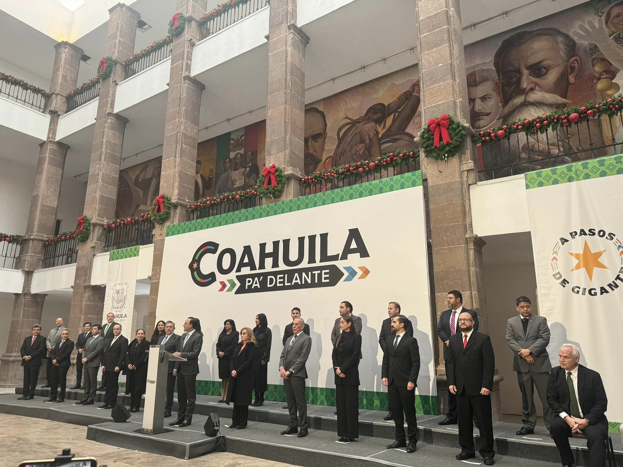 Integran a monclovenses al gobierno de Coahuila