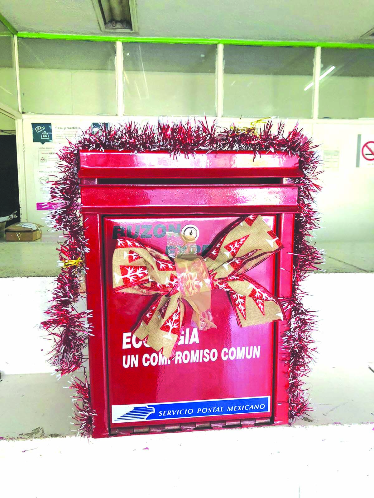 Recibe Santa Claus cartas de ilusiones