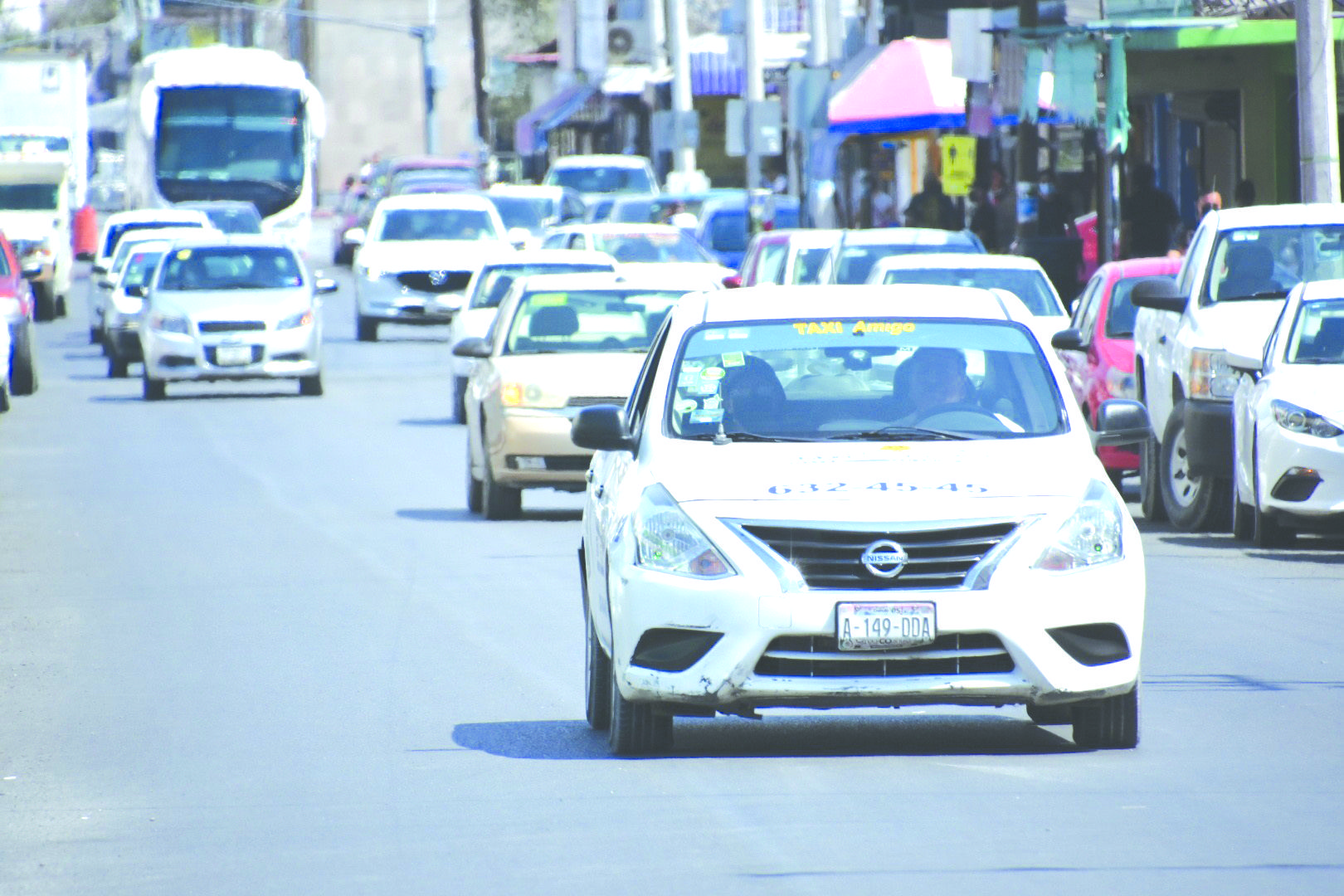 Cae actividad de taxis por situación AHMSA