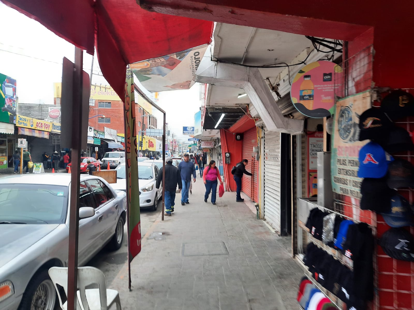 Saturan la zona centro días previos a Navidad
