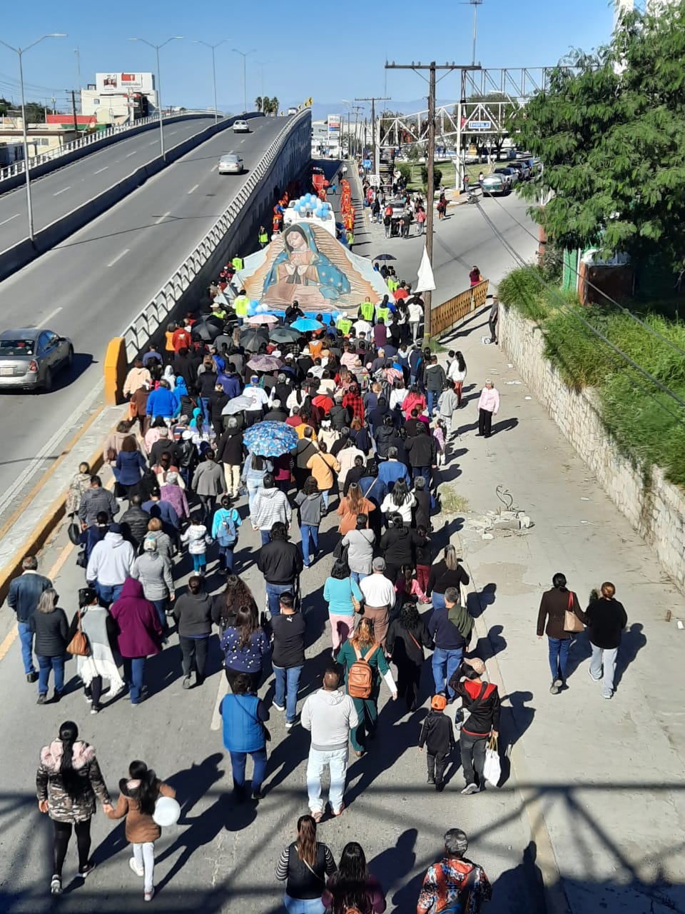 Oran miles con fervor para reactivar AHMSA Elevan el llamado a la Virgen de Guadalupe, para que interceda