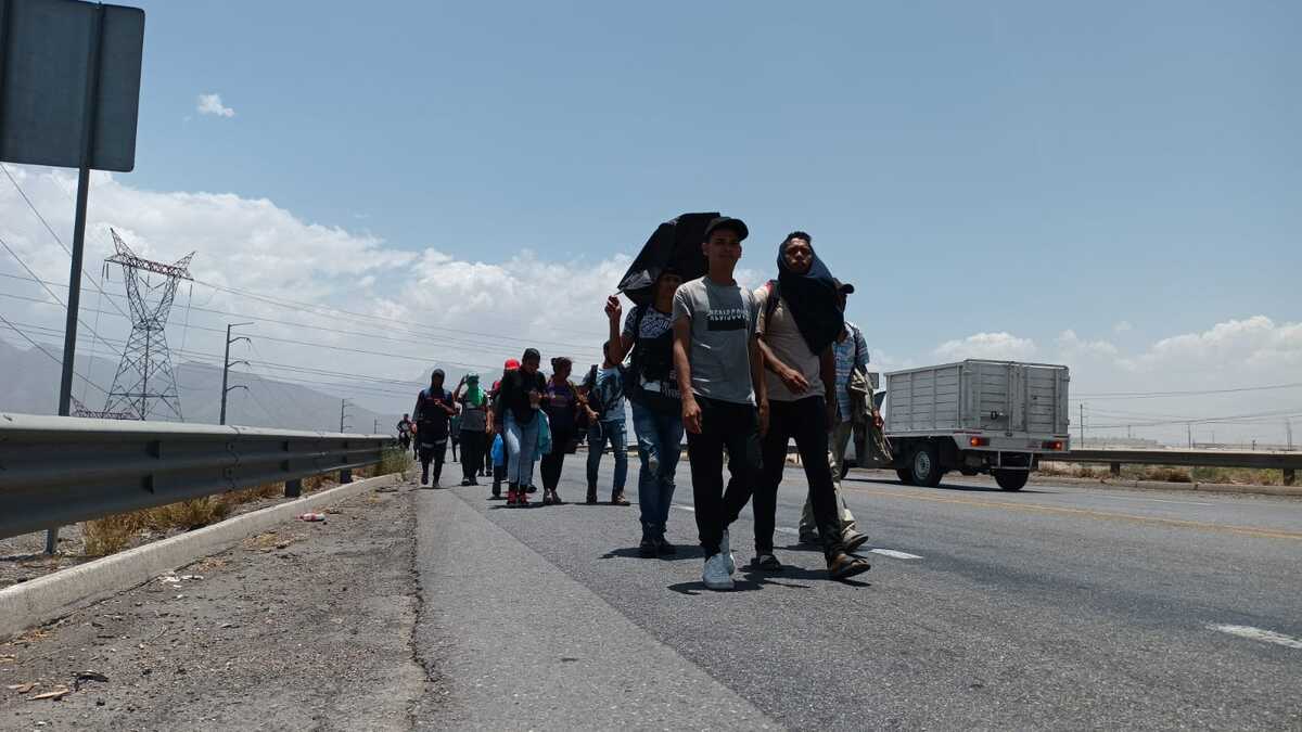 Saturan paisanos y migrantes la 57 Como nunca,