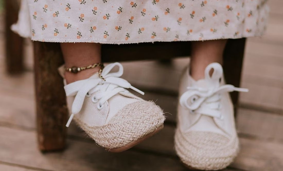 ¿Los bebés deben usar zapatos? UNAM advierte sobre estos riesgos