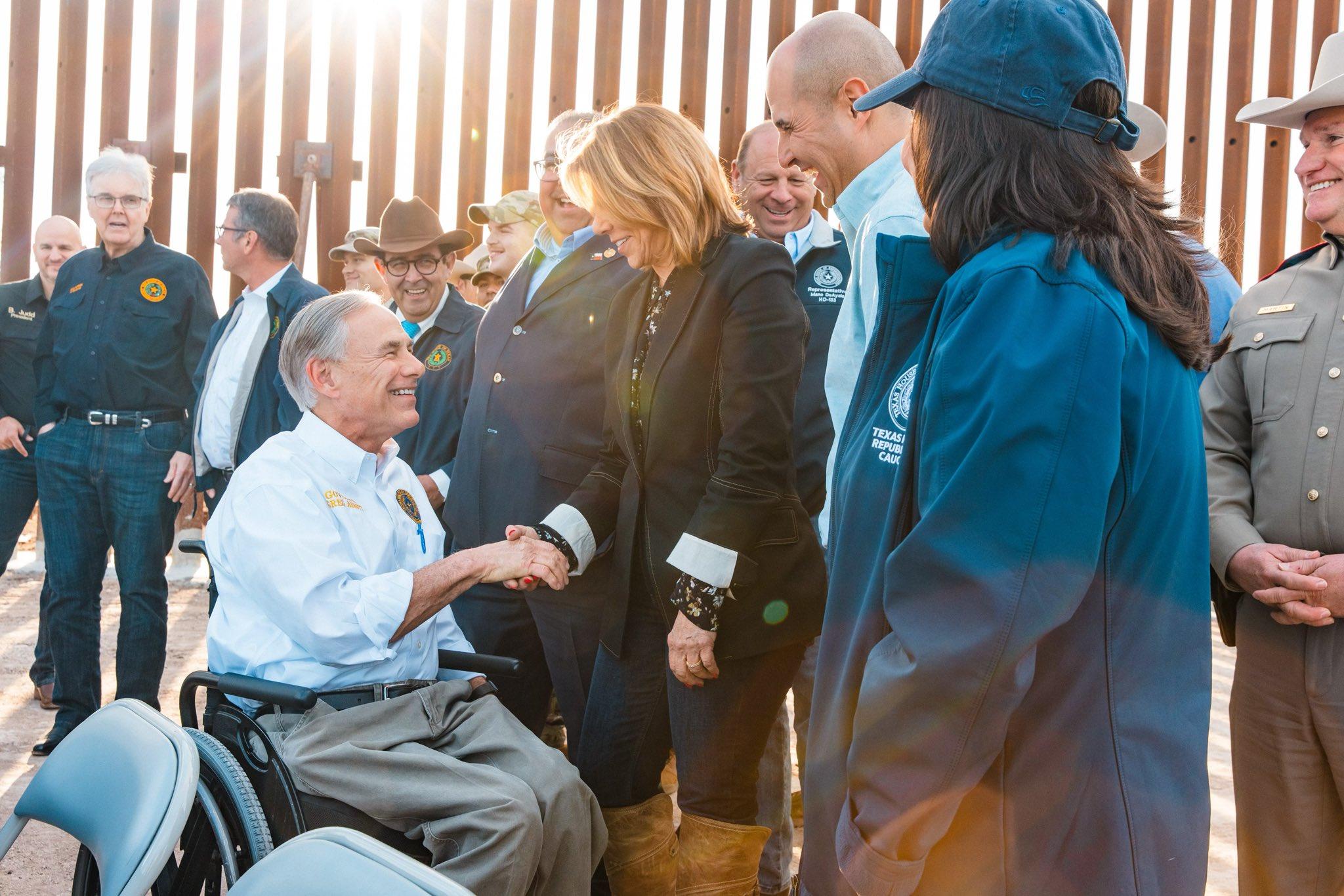 Gobierno de Joe Biden demanda a Greg Abbott por ley antimigración en Texas