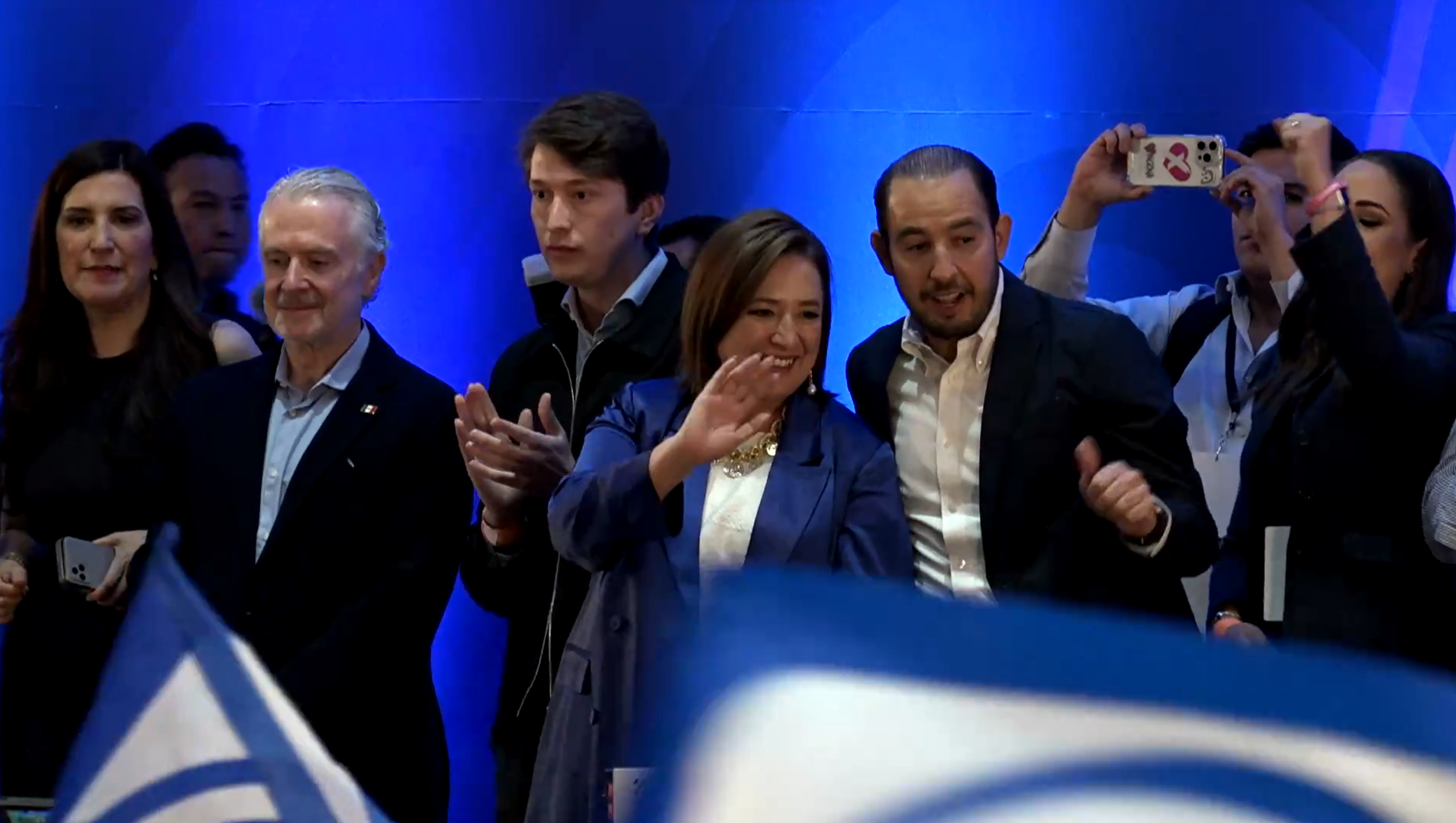 PAN entrega constancia a Xóchitl Gálvez como candidata a la Presidencia 2024