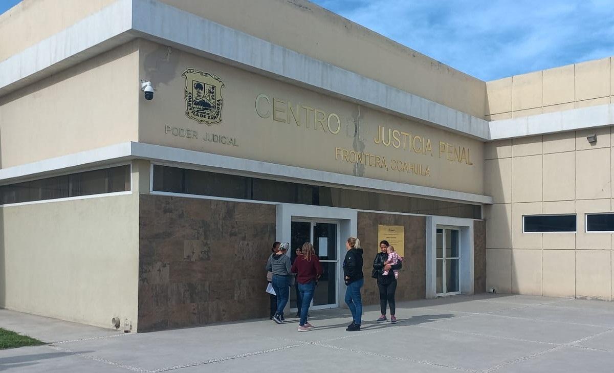Llega a Juzgados pleito conyugal de abogados