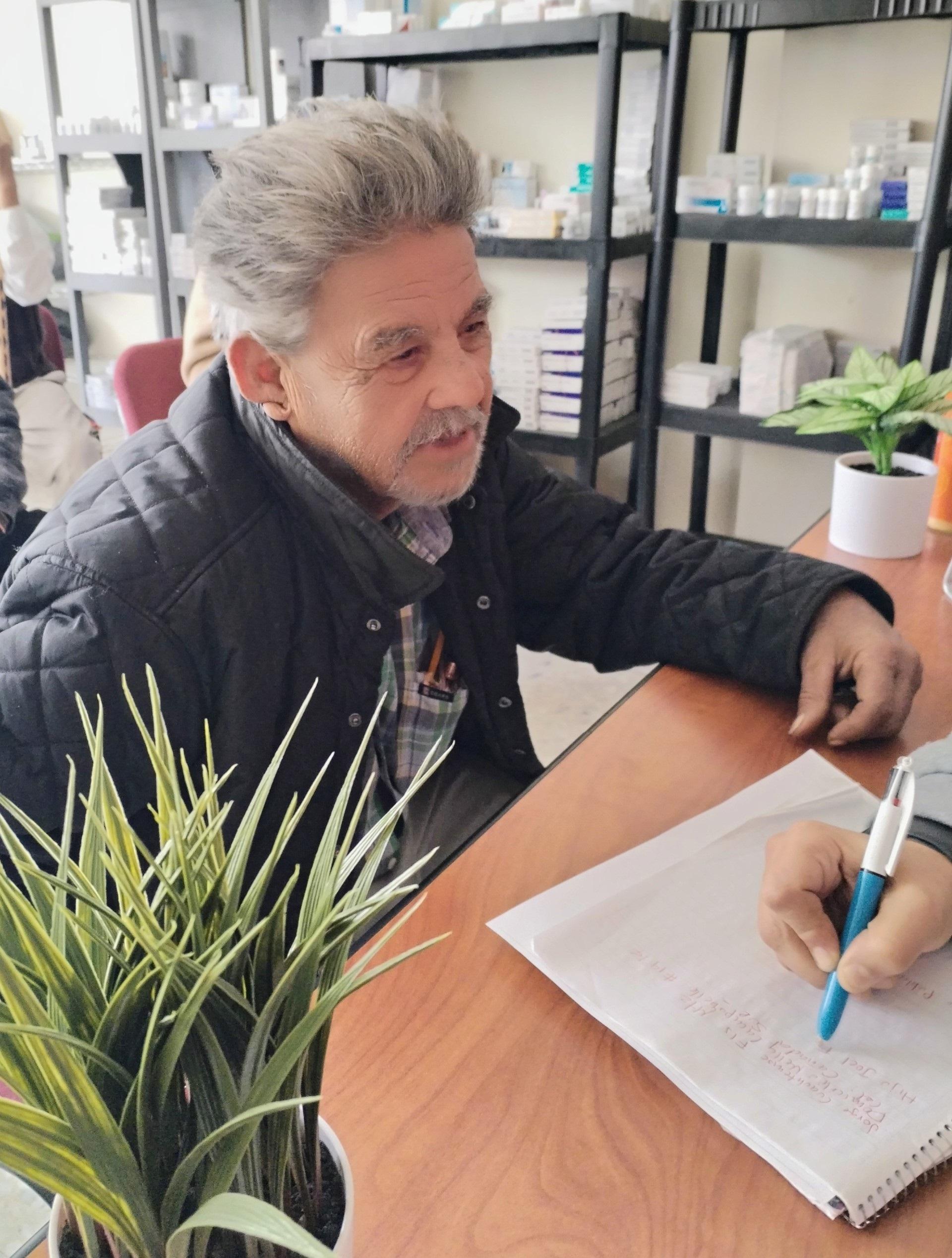 Intenta hijo arrebatar vivienda a su padre