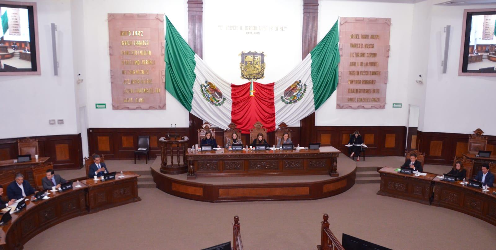 Designan a Oyervides como portavoz frente a Judicatura