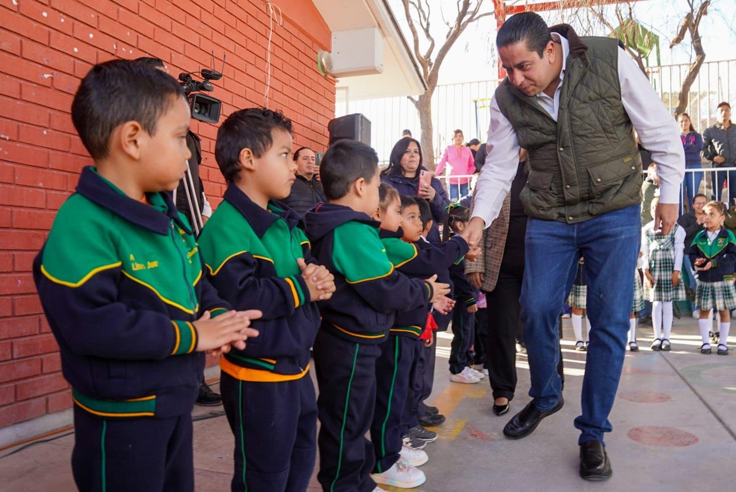Apoya Chema a Jardín de Niños