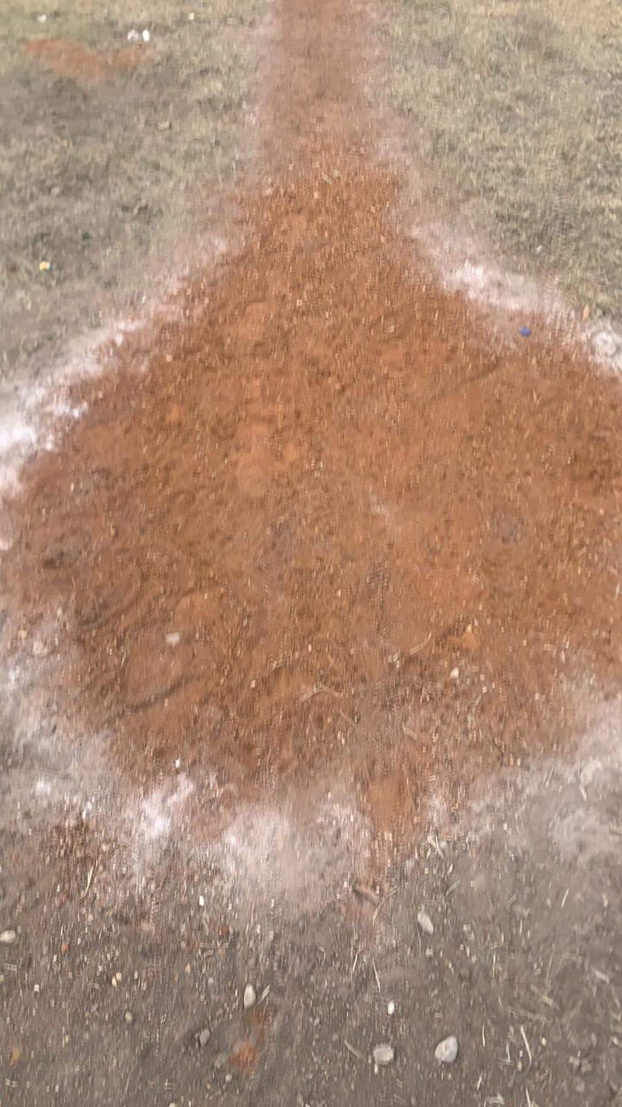 Macabro hallazgo en campo de beis