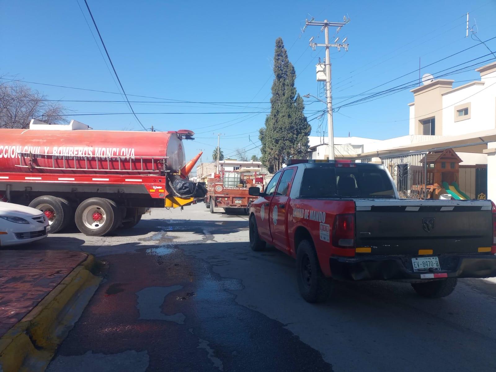 Corto circuito incendia casa
