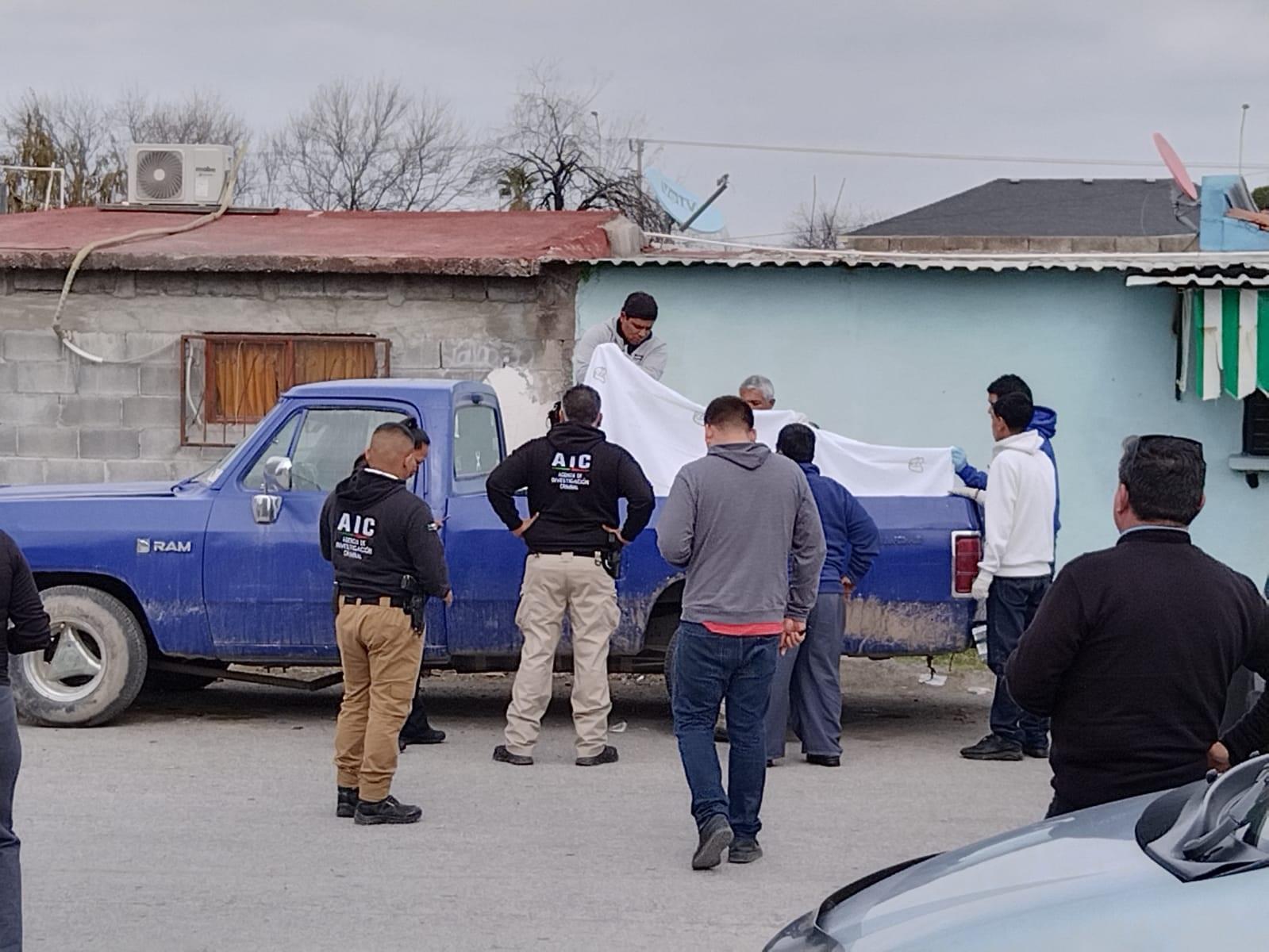 Muere en camioneta; iba rumbo al hospital