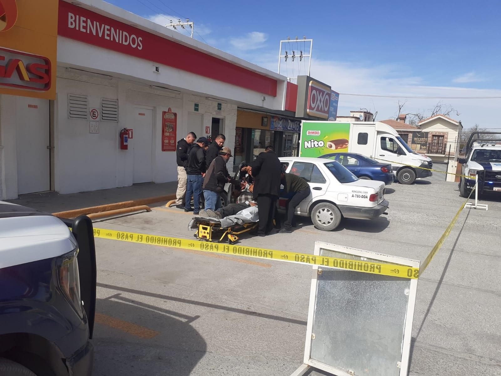 Pierde la vida taxista al interior de su taxi