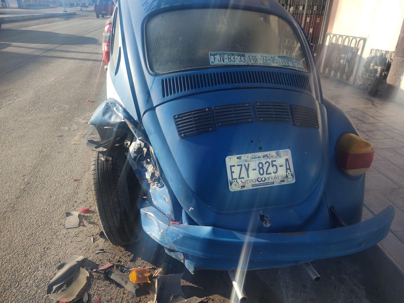 “Pega y huye” en colonia Praderas