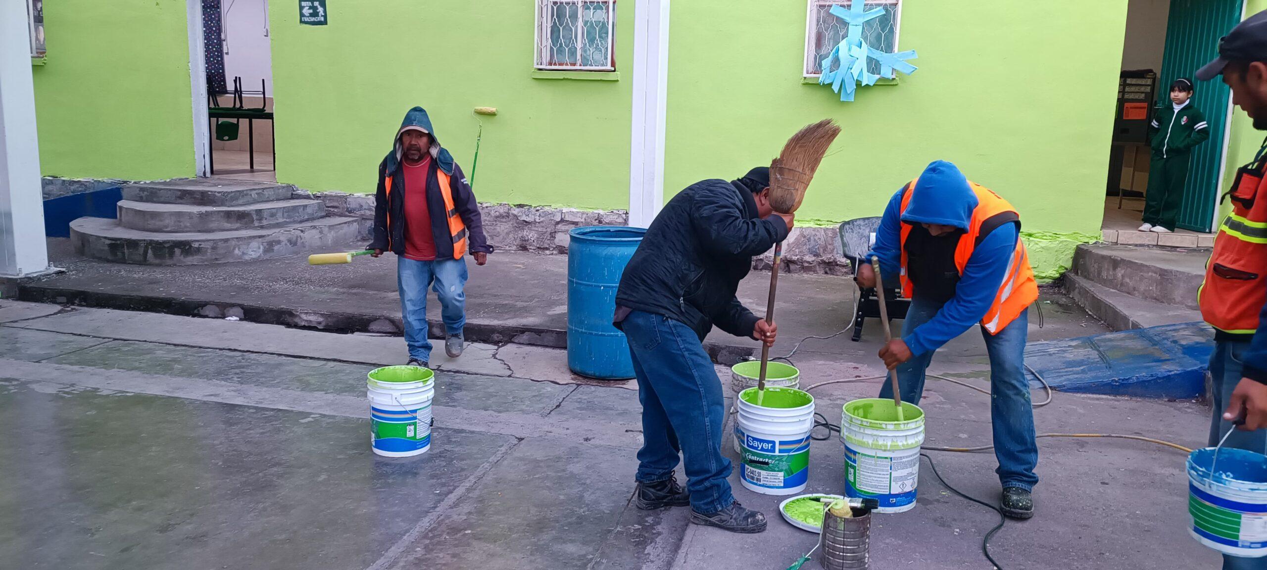 INSTRUYE PIÑA EMBELLEZCAN LA MELQUIADES BALLESTEROS