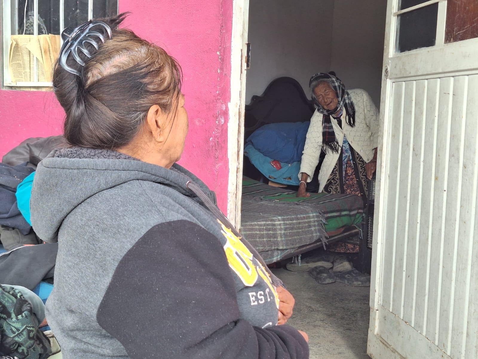 Viven en cuarto nietos hija, abuela y bisabuela
