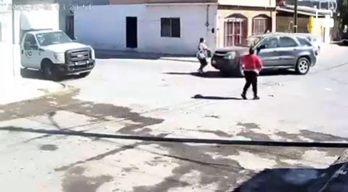 Atropella a mujer y se da a la fuga