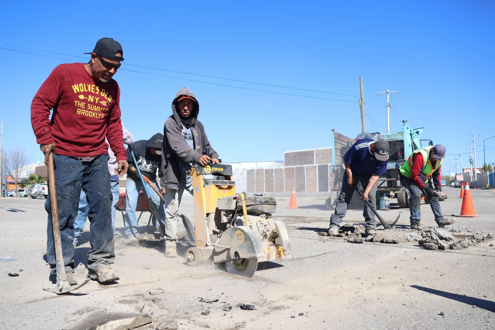 Avanza recarpeteo En la colonia Las Lomas de Sabinas