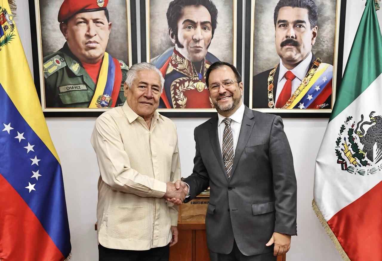 Venezuela y México buscan fortalecer vínculos tras la firma de un acuerdo entre petroleras