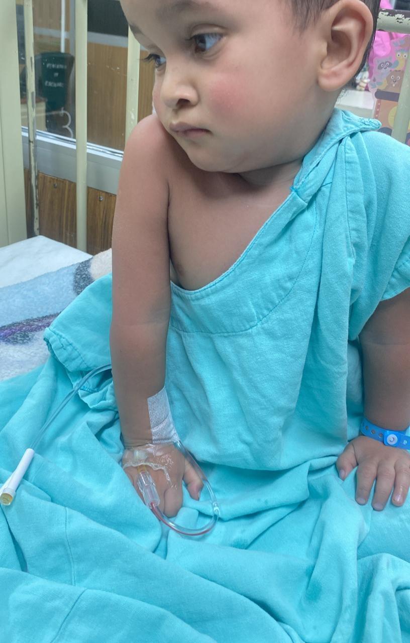 Muere pequeño Matías esperando cama en IMSS
