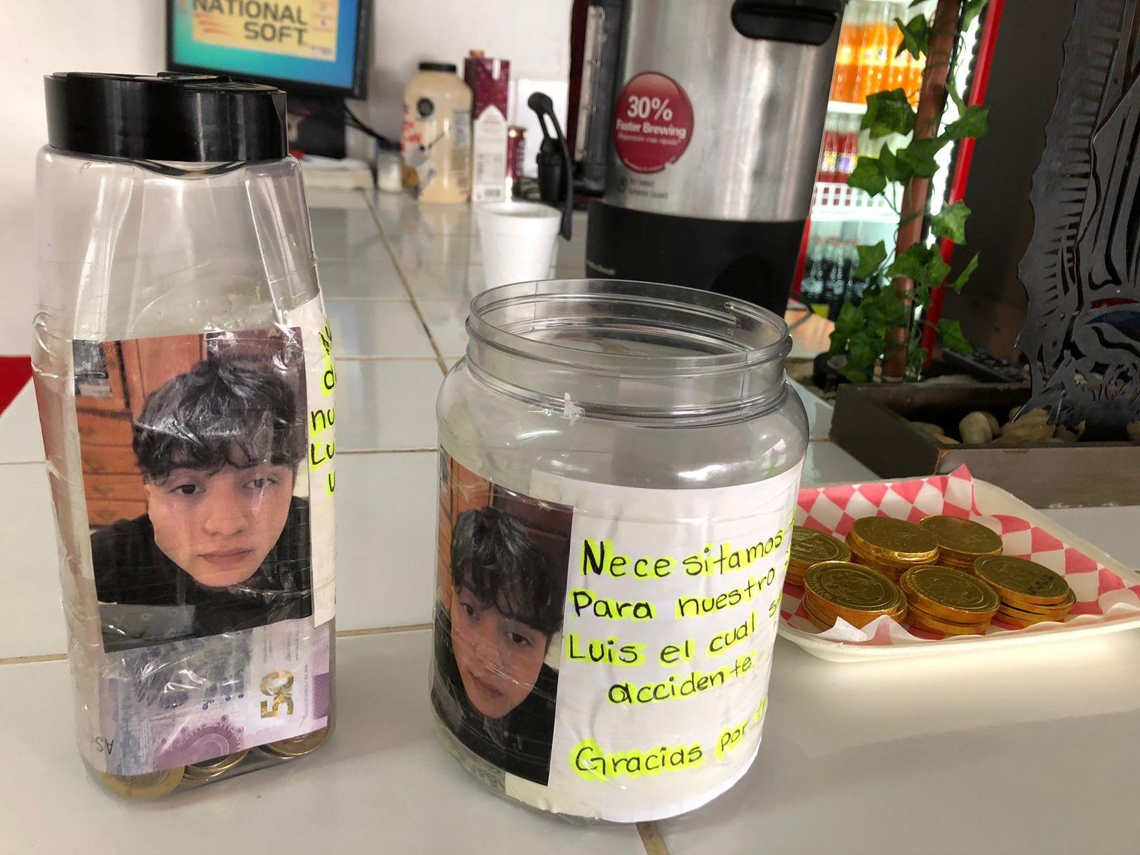 Botean para ayudar a joven mesero herido