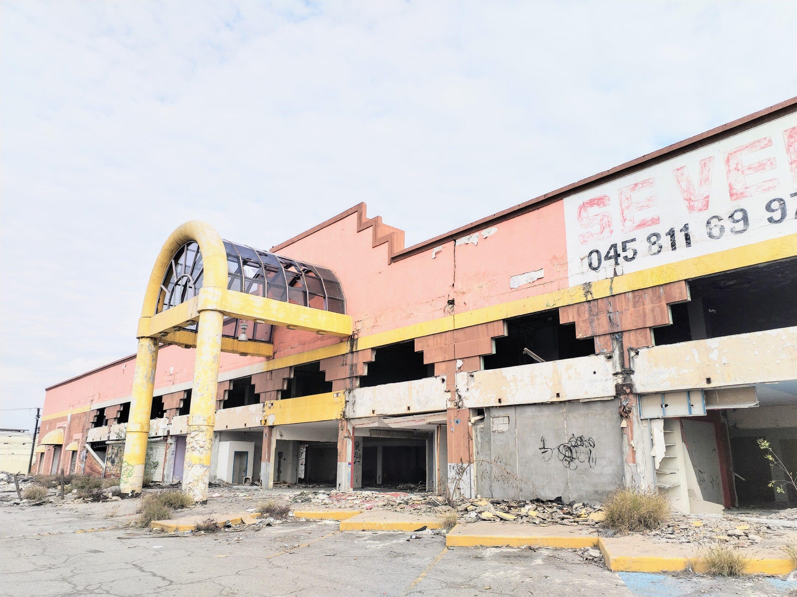 Dos íconos en ruinas
