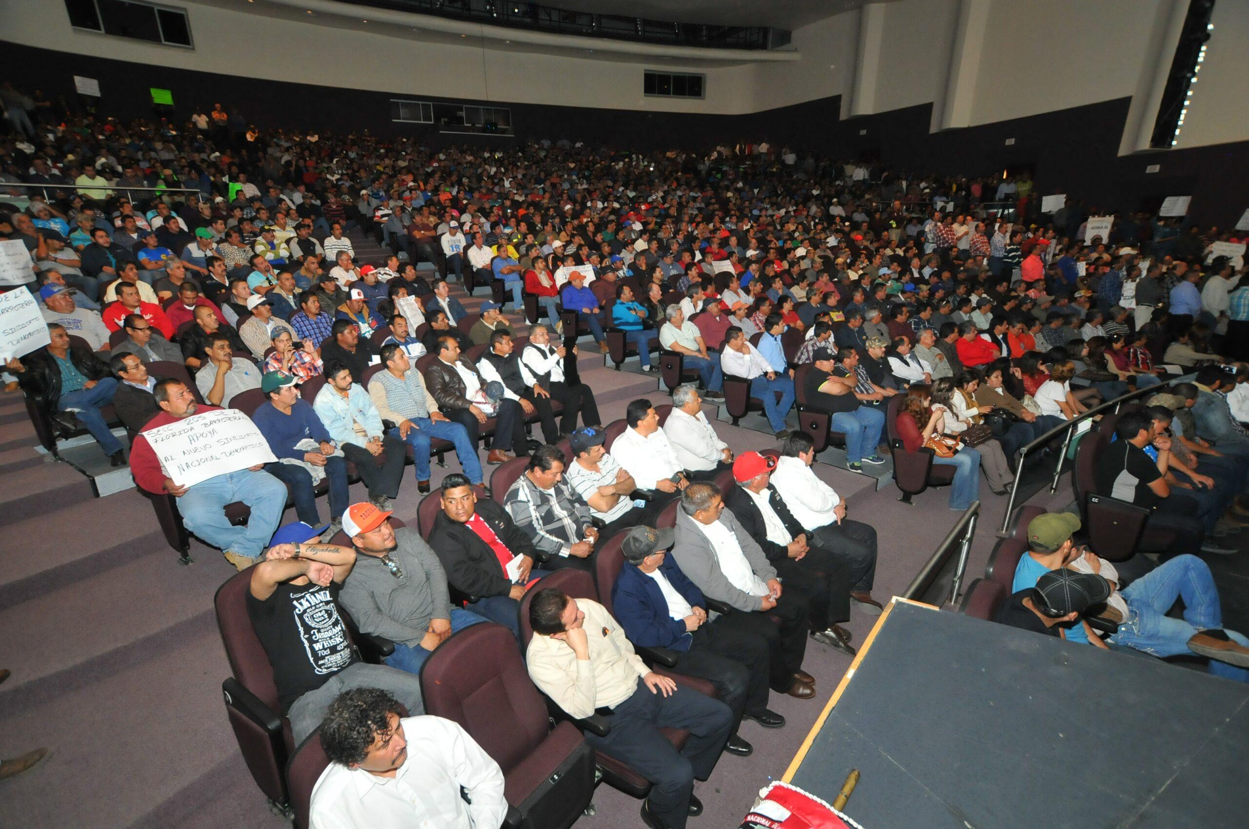 En escenario convulso llega aniversario de Democrático