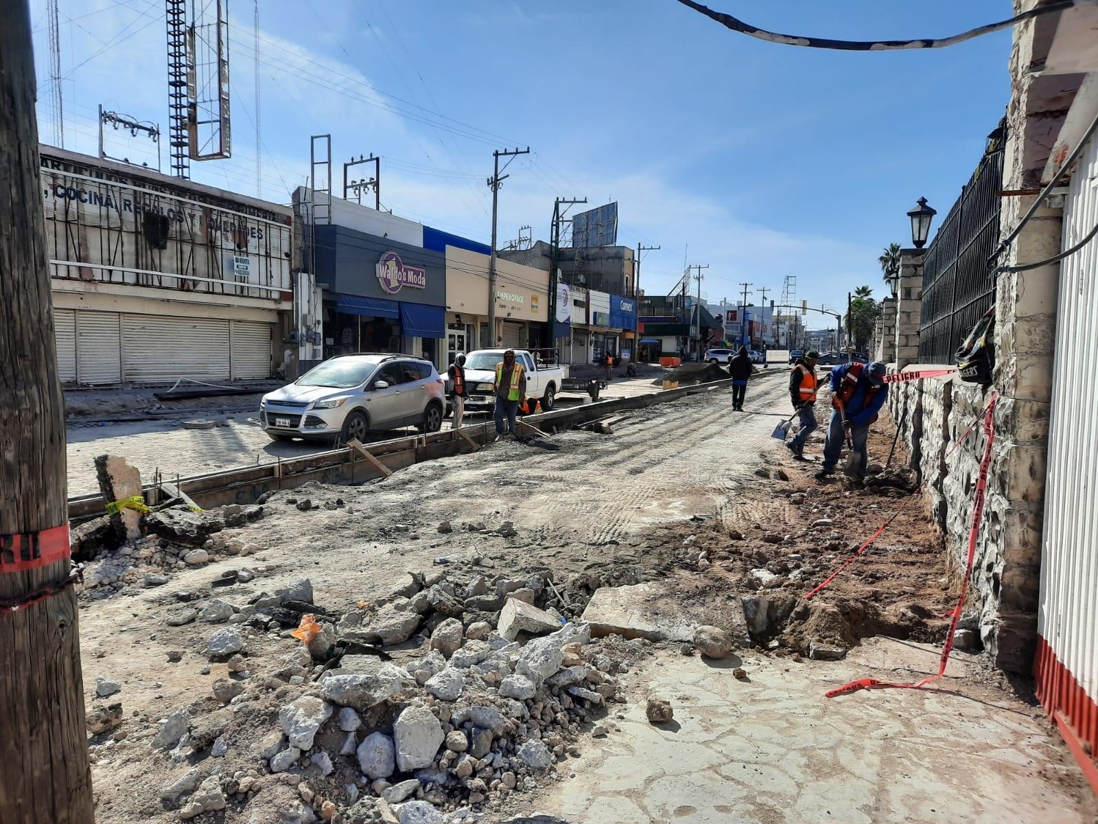 Reubicarán a comerciantes ambulantes en zona centro