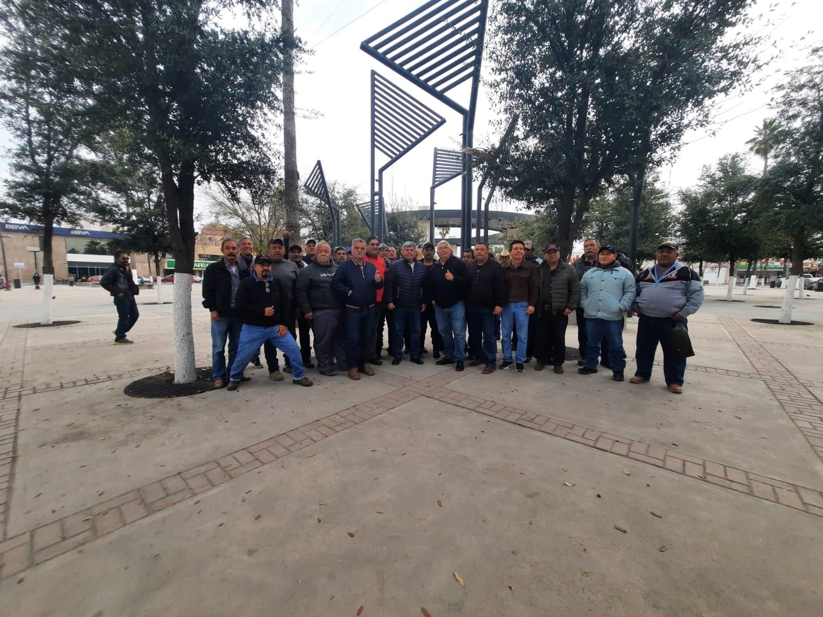 En espera de su finiquito mil ex obreros de AHMSA