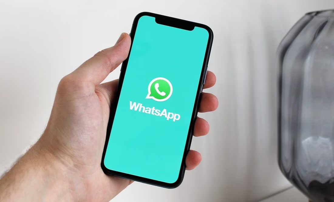 En qué celulares no podrás usar la nueva IA de WhatsApp