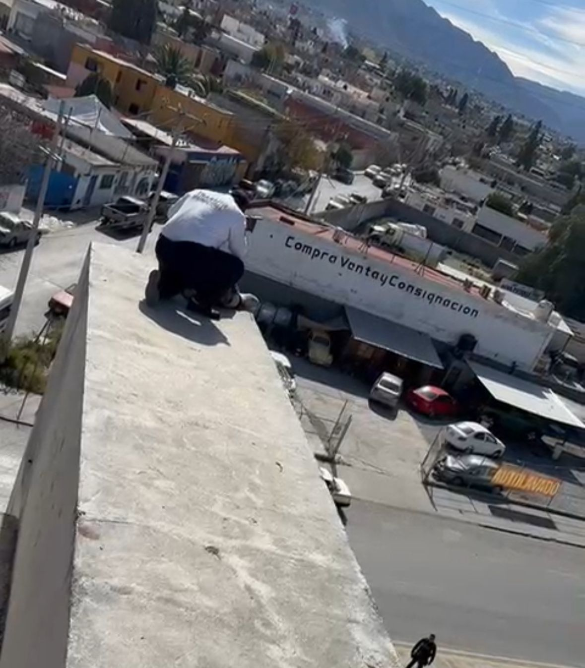 Rescata Policía Municipal y Bomberos a menor que intentaba suicidarse