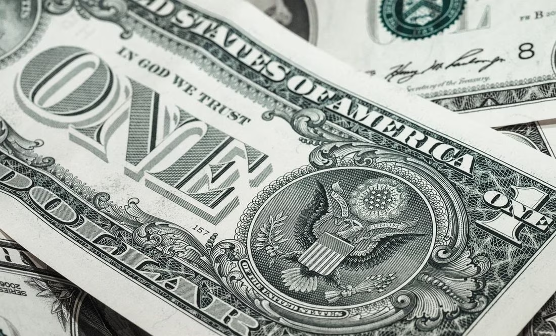 Precio del dólar abre este jueves en 17.19 pesos al mayoreo