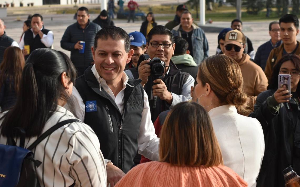 Viene a Monclova candidato a Rector