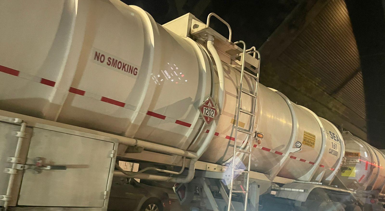 Decomisan 55 mil litros de gasolina