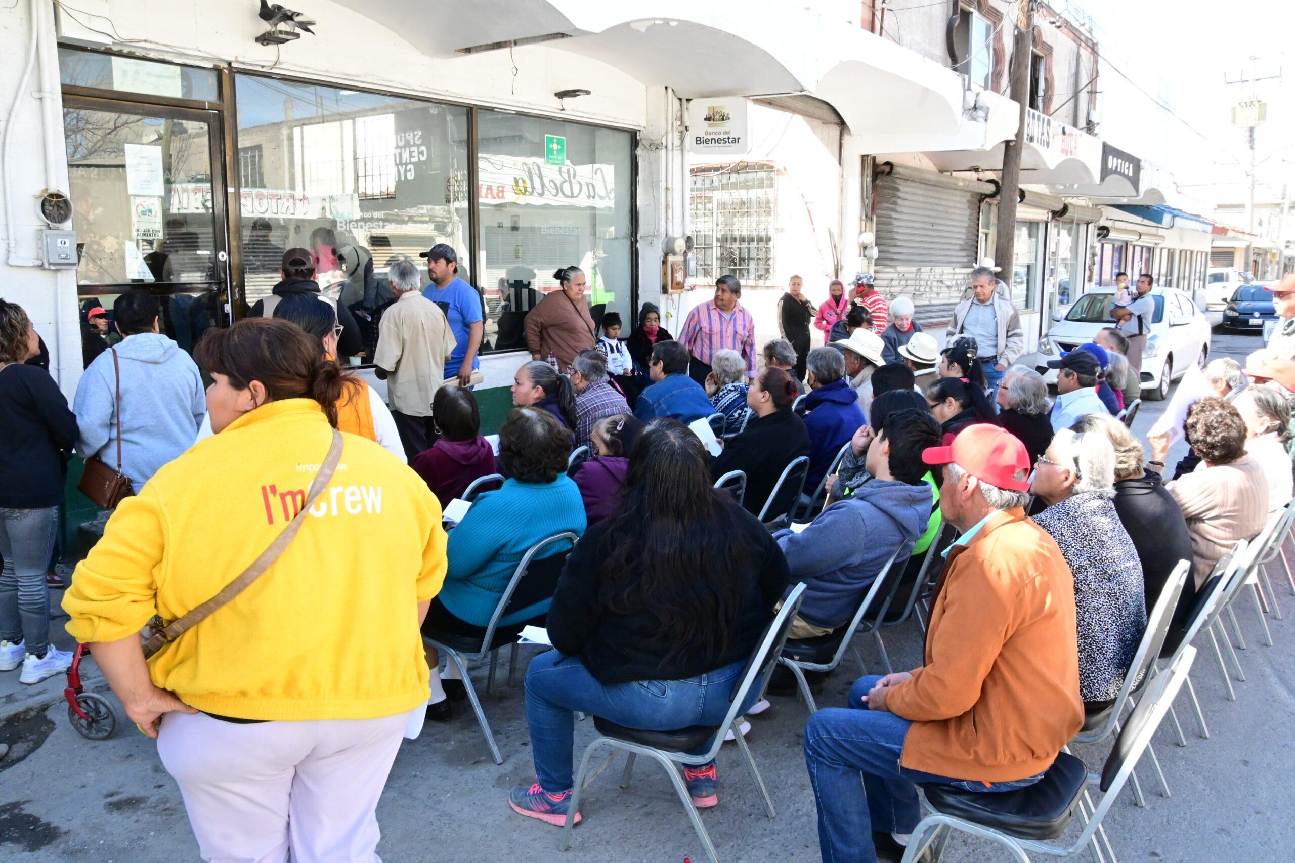 Pagan 12 mil pesos de pensiones Bienestar