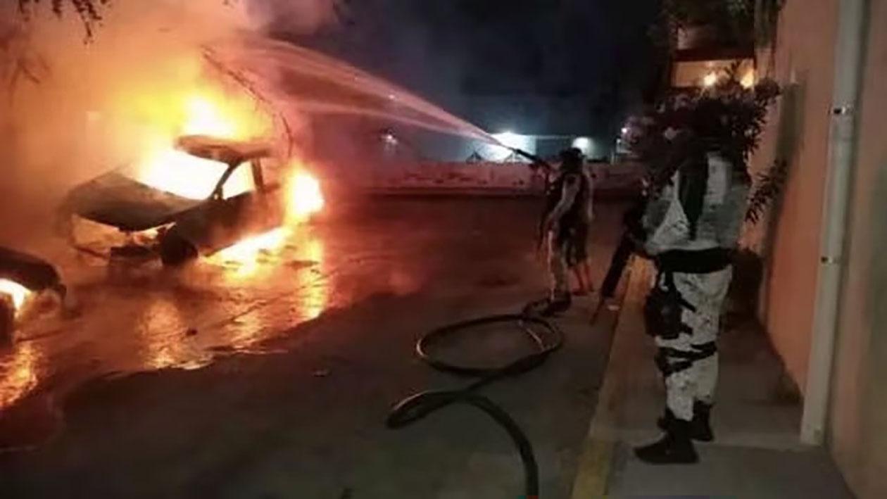 Queman autos y matan a uno en Chilpancingo