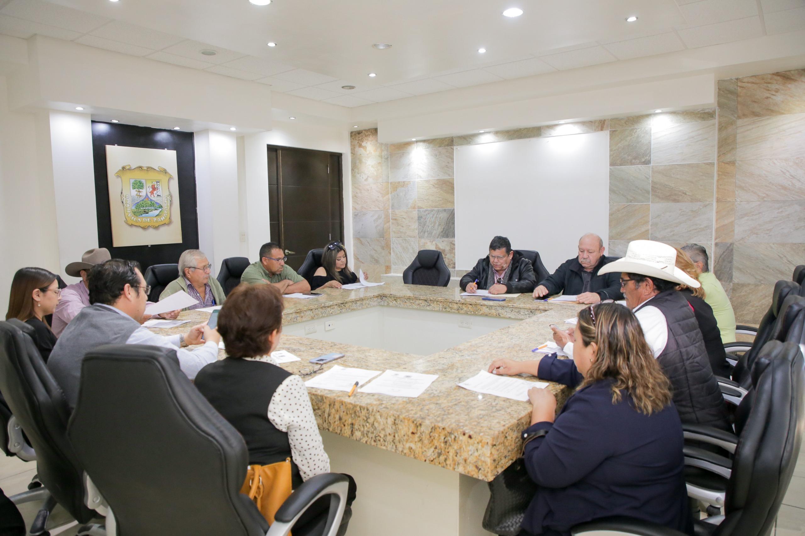 Aprueba Castaños adquirir tráiler de semilla de sorgo