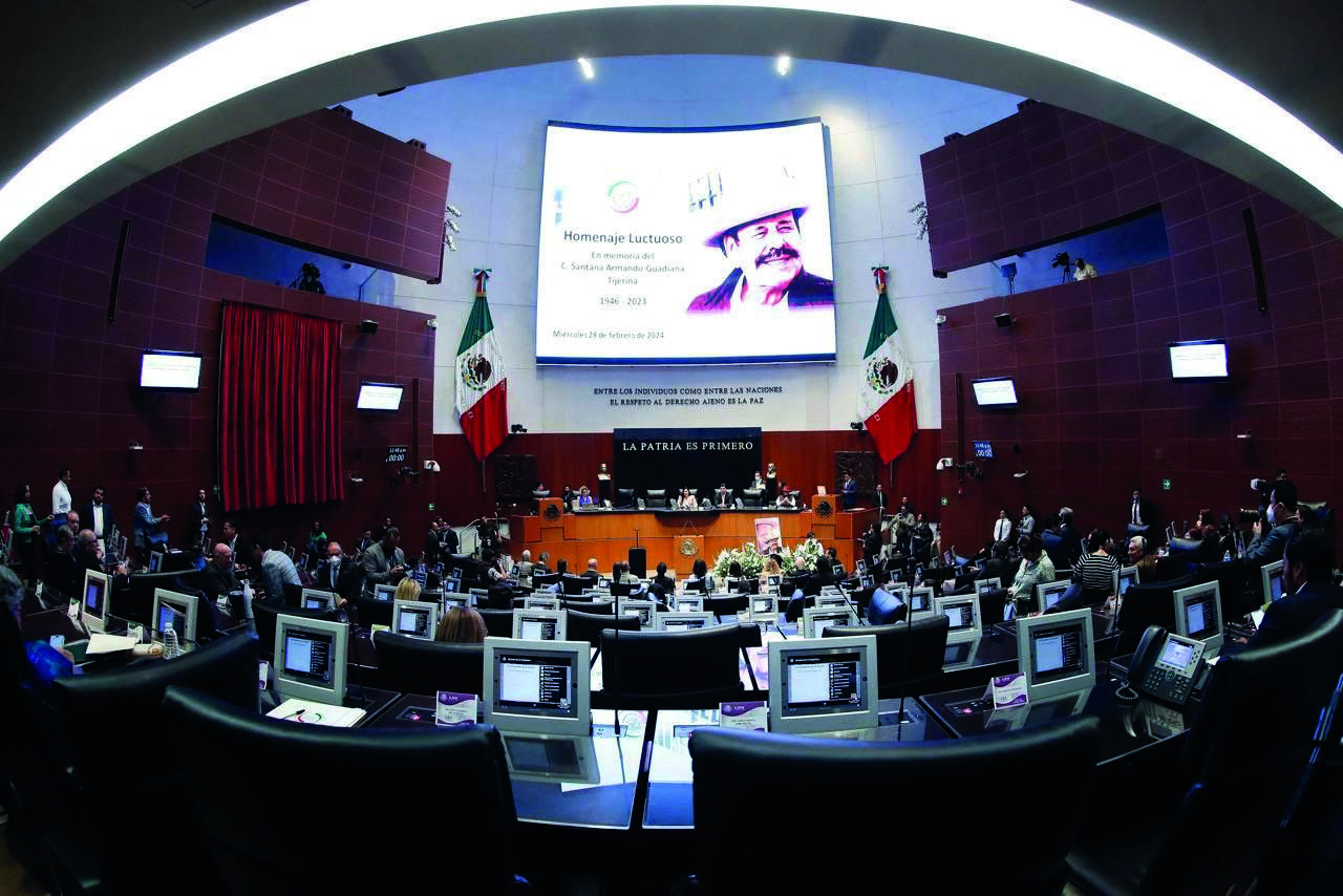 Rememoran a Armando Guadiana en el Senado