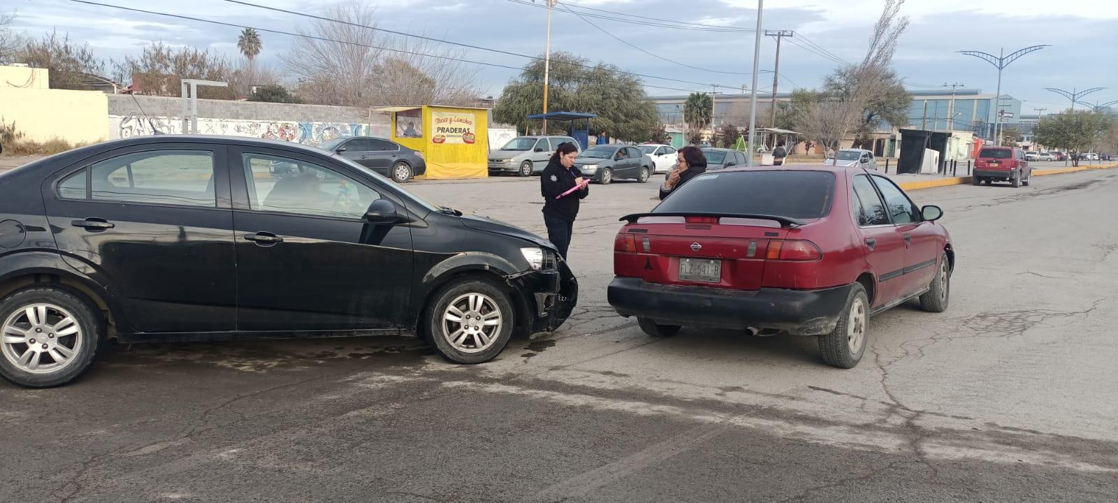Chocan conductoras en Colonia Mezquital