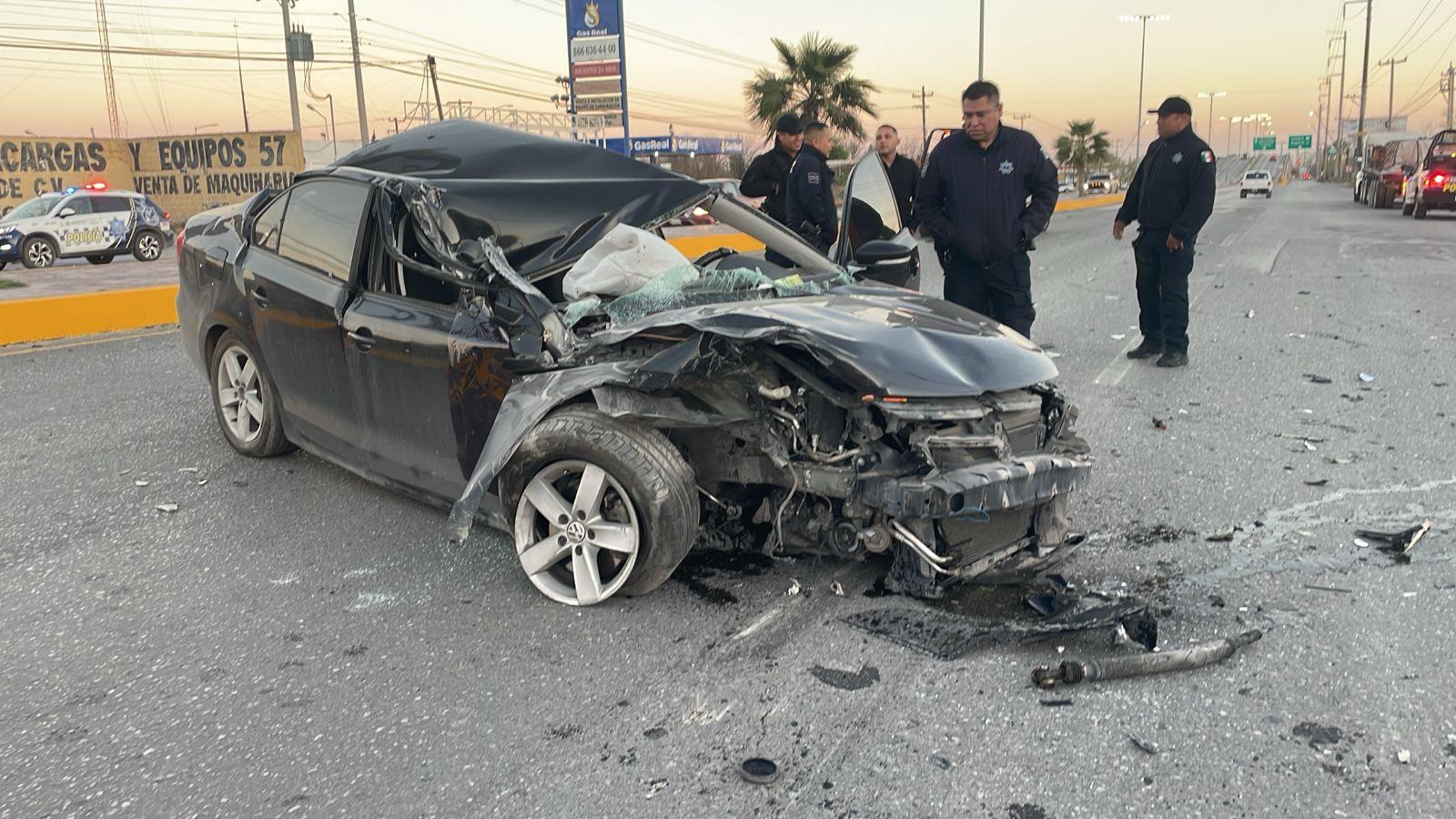 Duerme al volante y causa fuerte choque