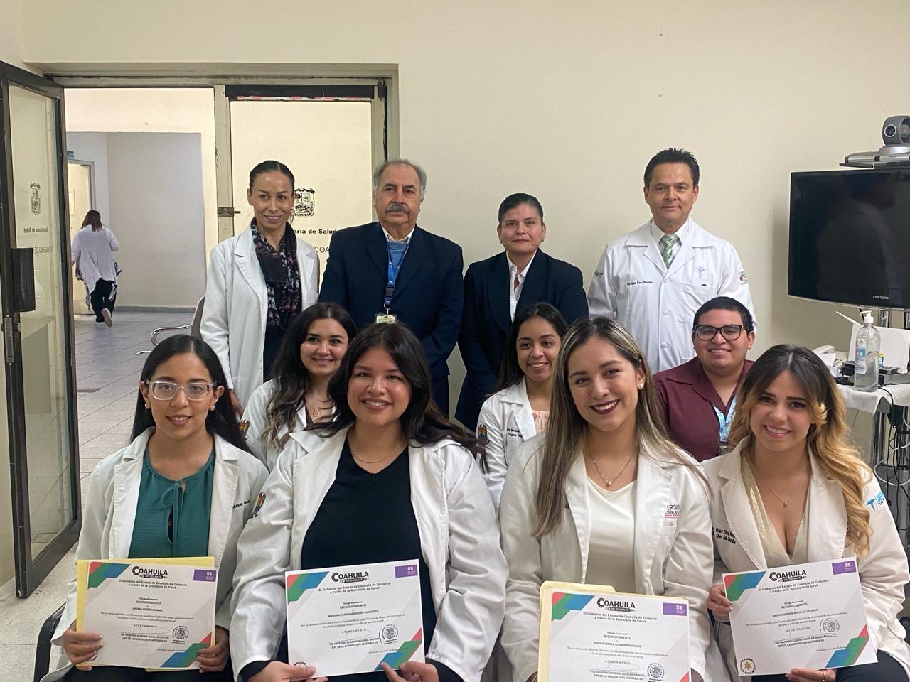 Recibe Jurisdicción a pasantes de Medicina