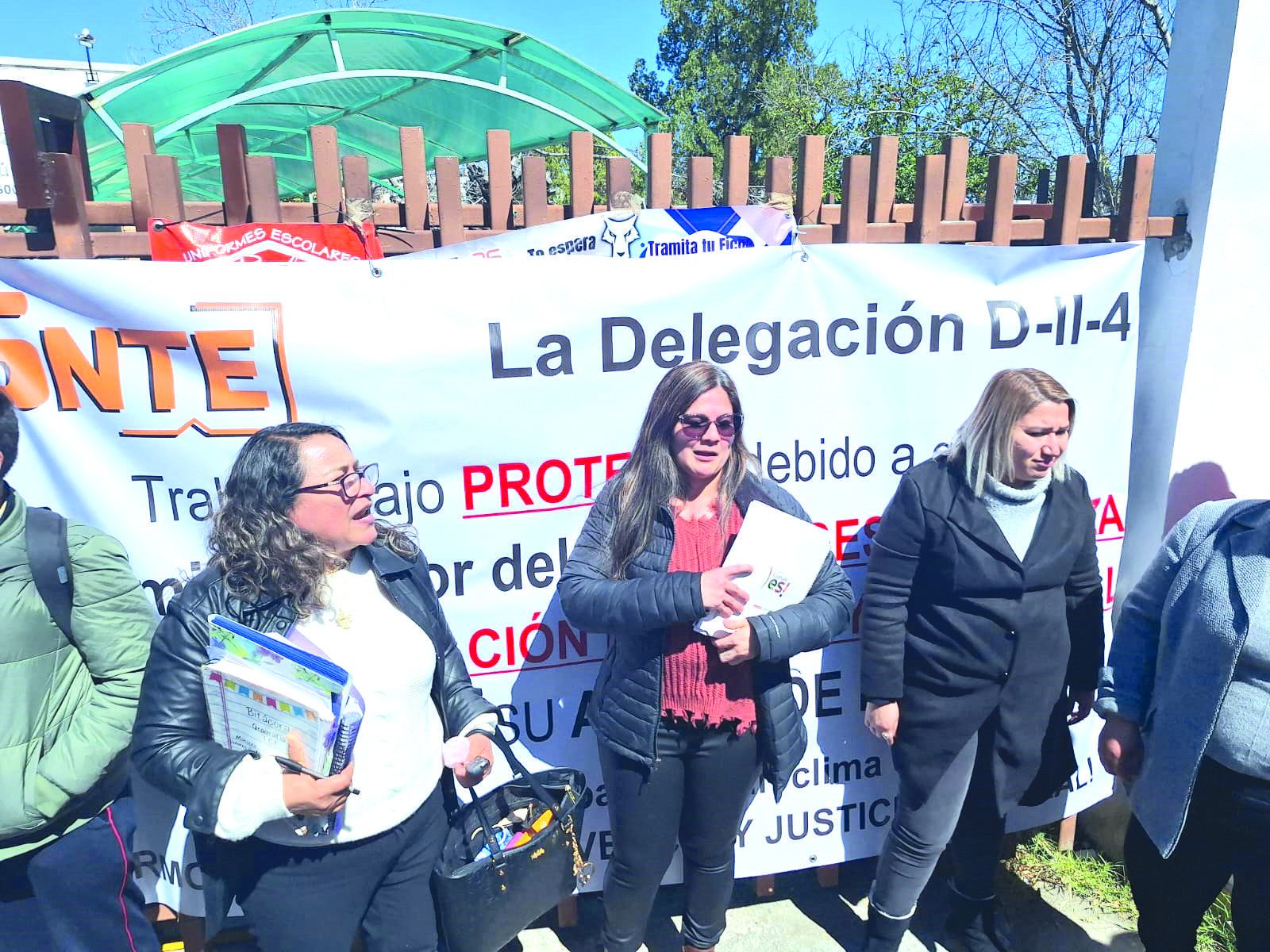 Formalizan 3 quejas de maestros de la Juan Gil