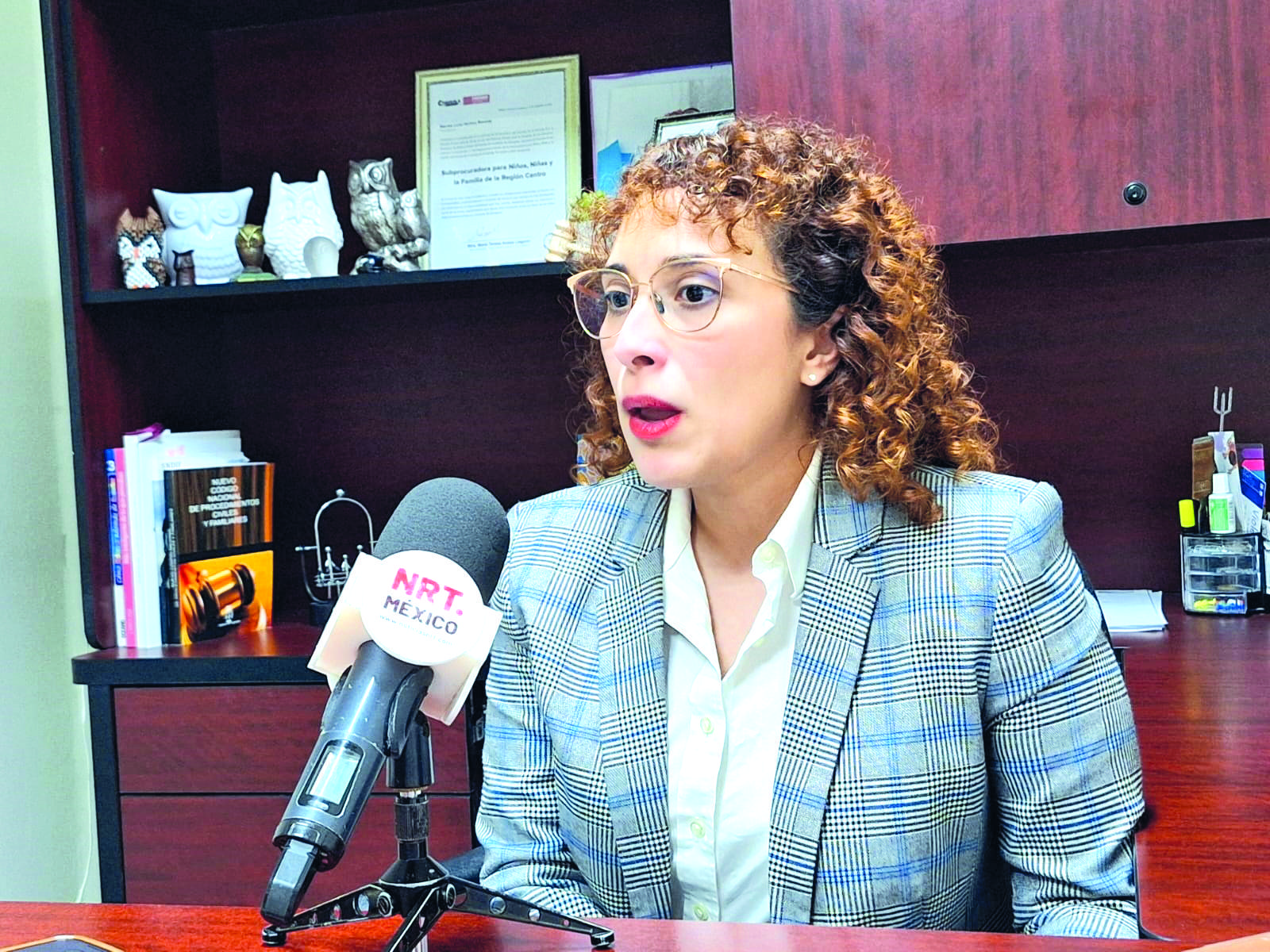 Resguardan a 4 menores tras detención de padres