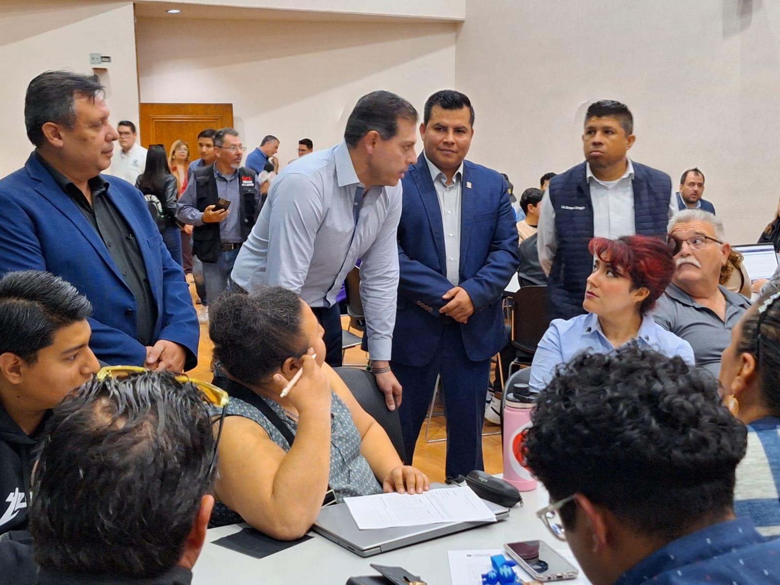Participa Rector de UAdeC en actividades con alumnos
