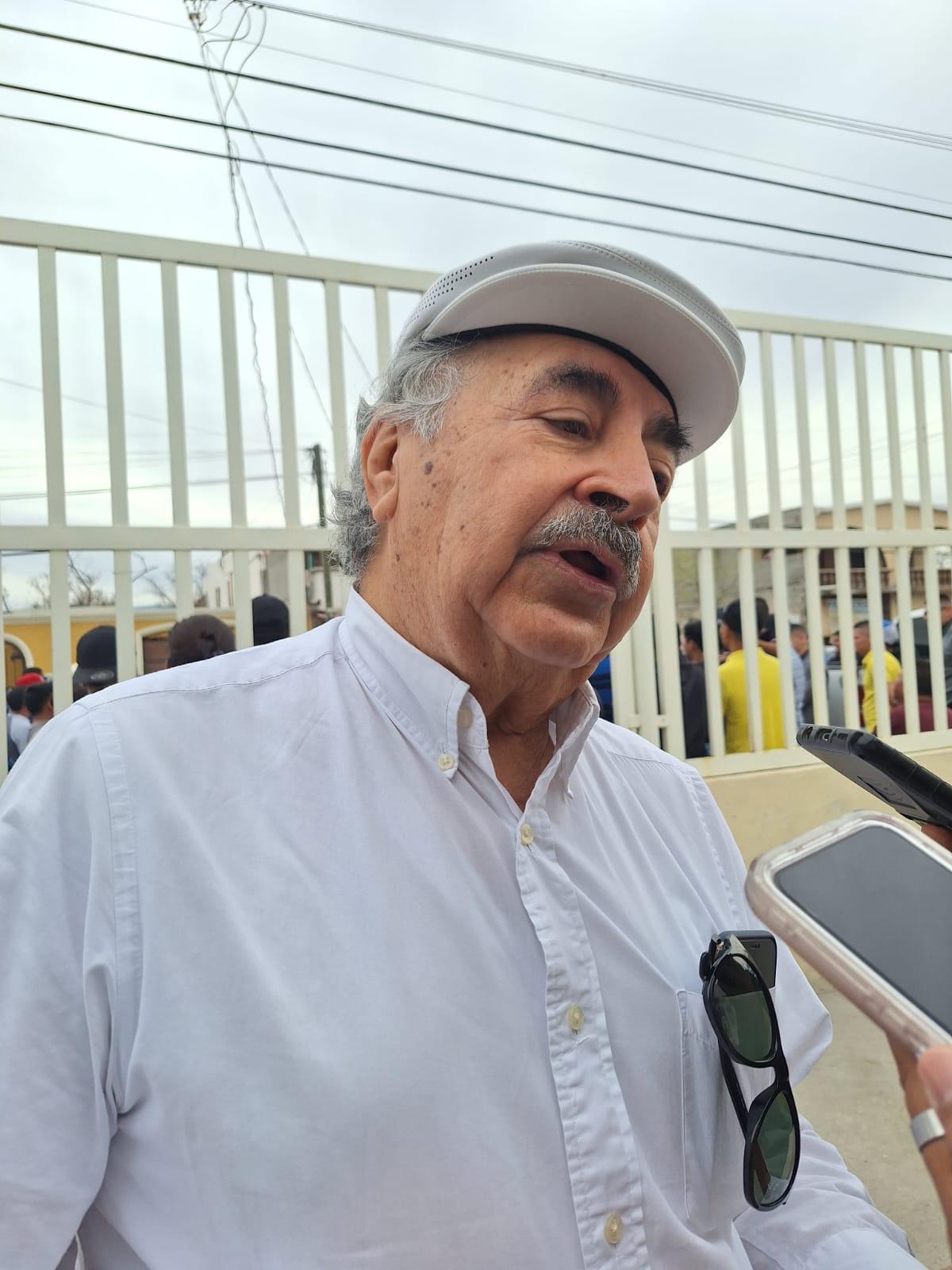 Salva alcohol a paciente infestado de garrapatas