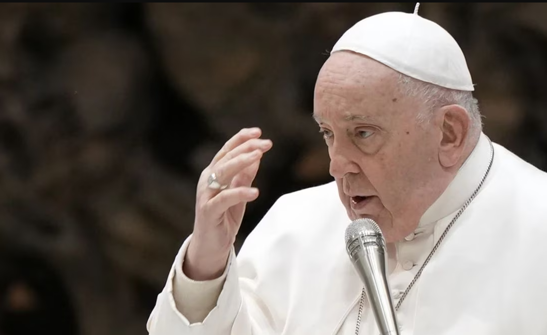 Sacerdotes admiten que rezan para que el Papa Francisco «pueda ir al cielo cuanto antes»