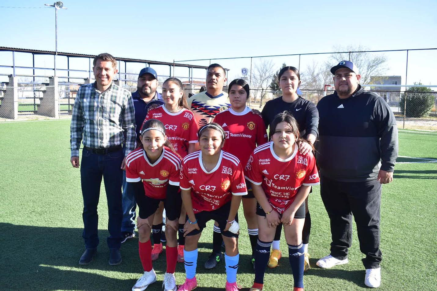 Celebra SB torneo relámpago de fútbol