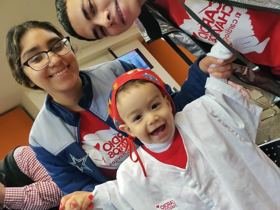 Operan a Yusak por soplo en el corazón