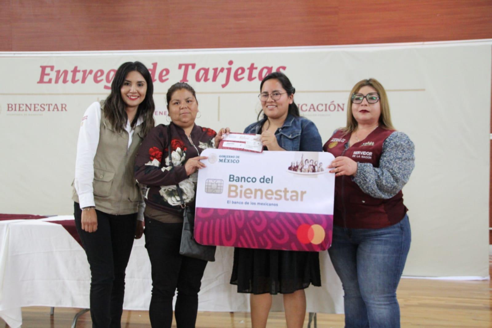 Entregan 92 mdp a 140 escuelas